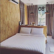 โรงแรมคริสตัลบ็อกซ์