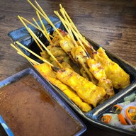 เมนูของร้าน ก๋วยเตี๋ยวเรือเน้นเครื่อง ซอยหลังแขวงสาขา1