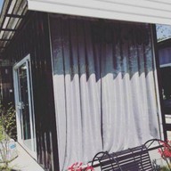 โรงแรมคริสตัลบ็อกซ์