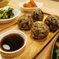 Food or drink of Kiani Thonglor