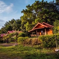 บ้านไร่ภูไพลิน