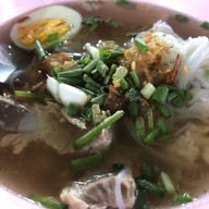 เมนูของร้าน ก๋วยจั๊บญวน สวนพลูซอย3