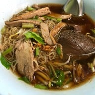 เมนูของร้าน วิเชียรก๋วยเตี๋ยวเป็ด  บางขุนเทียน