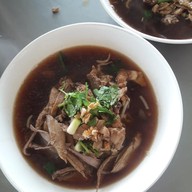 เมนูของร้าน ก๋วยเตี๋ยวเป็ดจักรพรรดิ