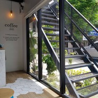 Quote Cafe สาขา ซอยอารีย์ 4(ฝั่งเหนือ)