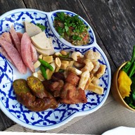 เมนูของร้าน บ้านไร่ยามเย็น - Baanrai Yarmyen Restaurant