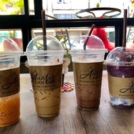 Auntie Ann Cafe' coffee