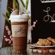 Auntie Ann Cafe' coffee