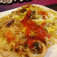 ผัดไทยครูวิ  ห้างเมญ่า ชั้น4