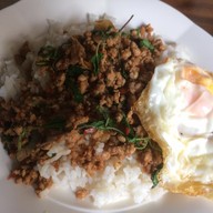 ป้าดาวอาหารตามสั่ง สันทรายน้อย เชียงใหม่