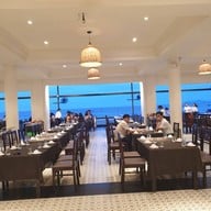 บรรยากาศ 4u Beach Restaurant