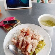 เมนูของร้าน ข้าวขาหมูนครปฐม รามอินทรา