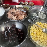 น้ำเต้าหู้ บัวลอยฮ่องกง - ถนนธานี