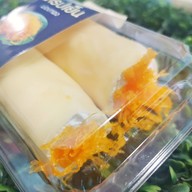 ขนมบ้านตี๋น้อย โมจิครีม เครปเย็น & เบเกอรี่ อุทัยธานี