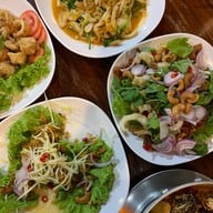 เมนูของร้าน ร้านอาหารต้นตาล