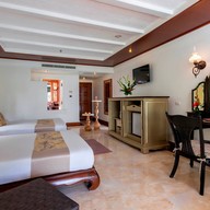 โรงแรม ถาวร บีช วิลเลจ รีสอร์ท แอนด์ สปา