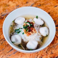 เมนูของร้าน ก๋วยเตี๋ยวเรือบวกหาด