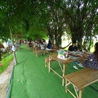 บรรยากาศ ปิ่นฟ้าฟาร์ม