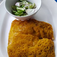 เมนูของร้าน ข้าวต้มเครื่องแอนด์กะเพราBYDUM -