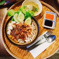 เมนูของร้าน กินดีมีสุข(บ้านไร่มีสุขบางใบไม้)