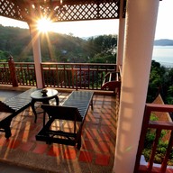 โรงแรม ถาวร บีช วิลเลจ รีสอร์ท แอนด์ สปา