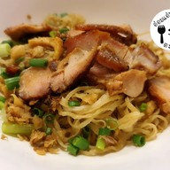 เมนูของร้าน สว่าง บะหมี่ก้ามปู sawang noodle (MICHELIN GUIDE)  สี่พระยา (Si Phraya)
