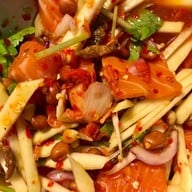 3แซ่บ ยำมะม่วงปูม้า ตลาดอินดี้