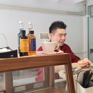 หน้าร้าน มานะ