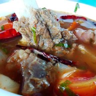 ฮานีส สวนอาหารฮาลาล