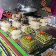 เมนูของร้าน ข้าวเหนียวมูน ส ลูกแม่พรรณ รามอินทรา