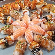 อิสานอินดี้ซูชิย่างไฟ ศูนย์อาหารมีเจริญ อุบลราชธานี