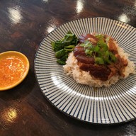ขาหมูนายอ้วน ประชาอุทิศ34