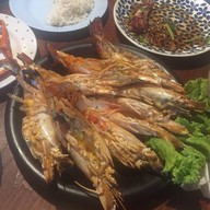 ร้านอาหารพนังตักซีฟู้ด