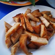 ลาบเป็ดยโส ถ.เจริญราษฎร์