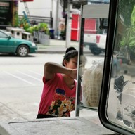 เคี้ยงเยาวราช สะพานสูง