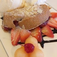 อบอุ่น เฮ้าส์