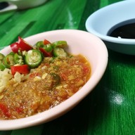 ร้านเฮียอ้วน ข้าวมันไก่ตอน