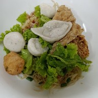 ไฮเช็งก๋วยเตี๋ยวลูกชิ้นปลา พระยาสุเรนทร์(รามอินทรา109)