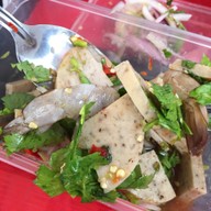 เมนูของร้าน ลูกชิ้นระเบิ๊ดดด ระเบิด มบ.โกลเด้นทาวน์ 111/127 ซ.2