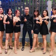 หน้าร้าน River Bar&Restaurant