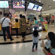 บรรยากาศ N&B pancake แฟชั่นไอส์แลนด์