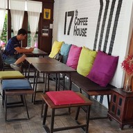 บรรยากาศ 17th Coffee House