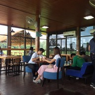 ตา-ยาย ชมทุ่ง