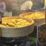 Thai style salad ยำไข่ดาว ขนมจีบคนเมือง ถนนคนเดินเชียงใหม่