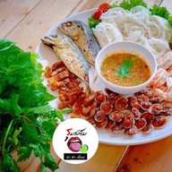 รุมสกรัม ยำ ตำ เมี่ยง พัทยา