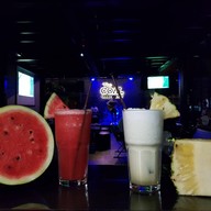 เมนูของร้าน เน้นสลัด-มันหวานญี่ปุ่น-อโวคาโด ประชาราษฎร์บำเพ็ญ