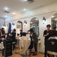 Buya Salon เอ็กซ์เชนจ์ทาวเวอร์