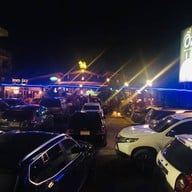 อิ่ม บาร์แอนด์เรสเตอรองท์ (อิ่ม เบียร์วุ้น) ถนนสุวินทวงศ์