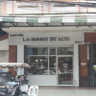 หน้าร้าน La-moon by Aun
