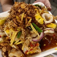 เมนูของร้าน เจ๊เก๋ ยำมะม่วงปูม้า